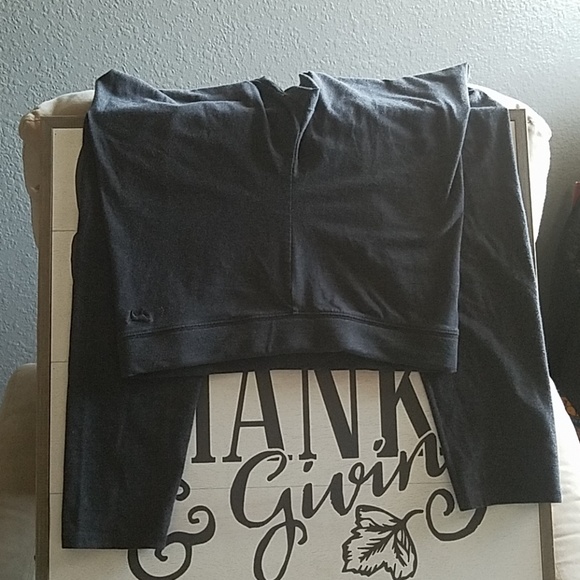 PINK Victoria's Secret Pants - PINK leggings in grey color size M